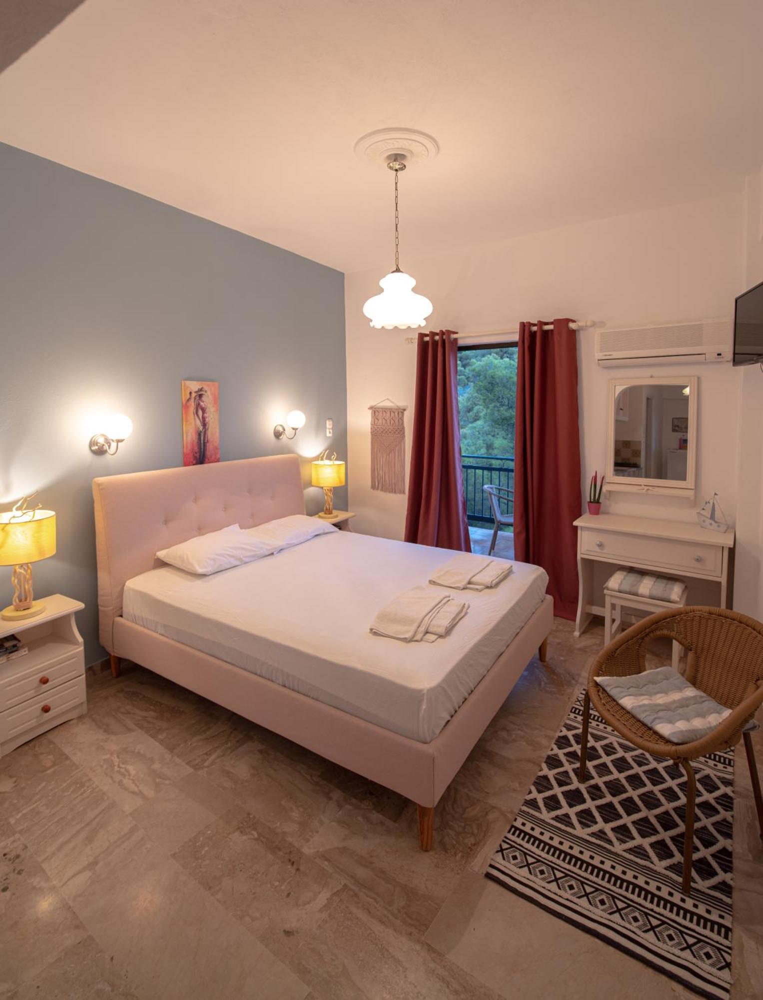Stella Studios Poros Town エクステリア 写真